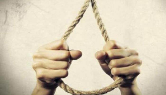اسلام آباد: مبینہ خود کشی کرنیوالی طالبہ گولڈ میڈلسٹ تھی، دودھ فروش والد نے پلاٹ بیچ کر ایجنٹ کو رقم دی، ذرائع